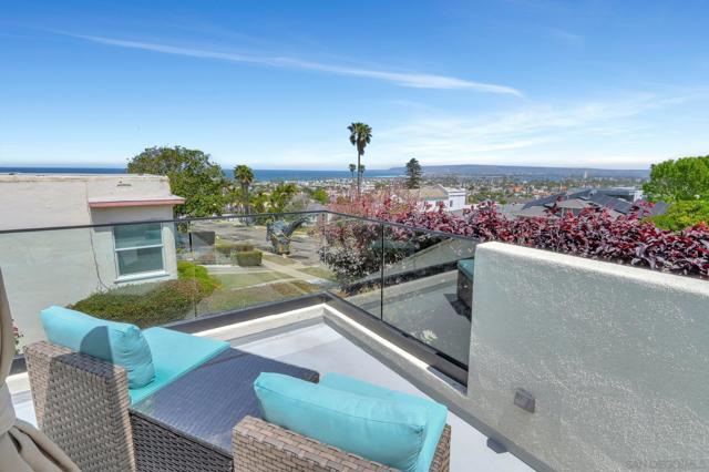 4611 Santa Cruz Ave, San Diego CA: https://media.crmls.org/mediaz/b3dcf3aa-e4b1-4b9d-8ea6-4cdee95267dc.jpg