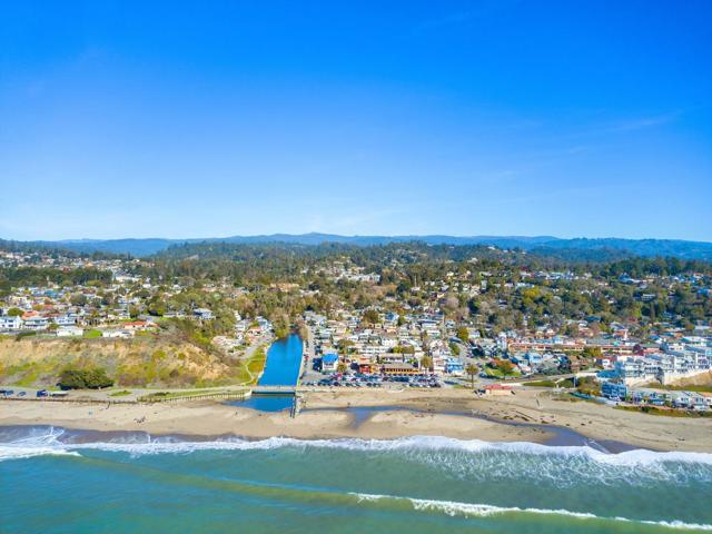 355 Village Creek Road, Aptos CA: https://media.crmls.org/mediaz/b3dd25f6-dab7-43df-8a6d-ede84f4b6e93.jpg