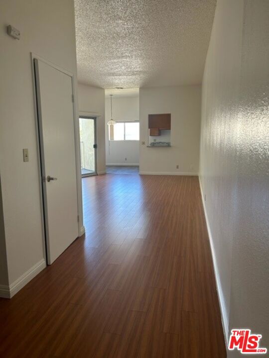 4142 Rosewood Ave #104, Los Angeles, CA 90004