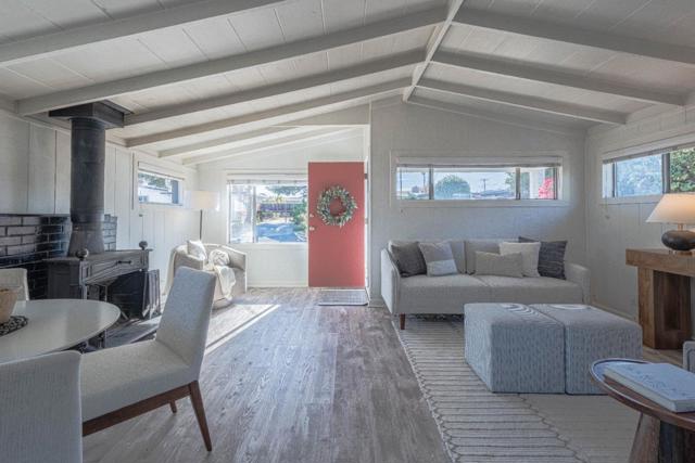 345 Sequoia Avenue, Monterey CA: https://media.crmls.org/mediaz/b3df8e93-9f94-418d-8adf-a7b93f9a47d9.jpg