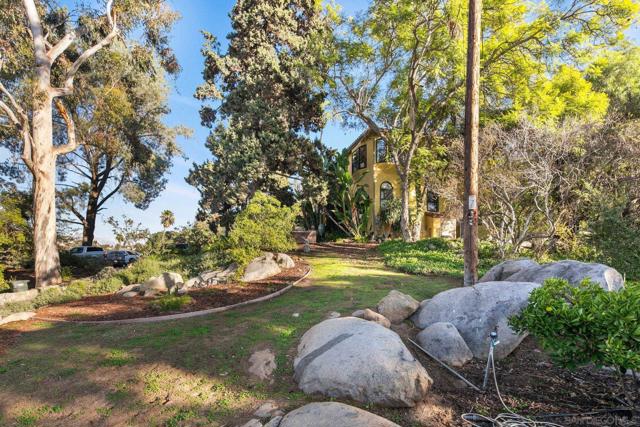 1115 S Mollison Ave, El Cajon CA: https://media.crmls.org/mediaz/b3dfd8c9-f0aa-4073-a231-706fd97fbe70.jpg