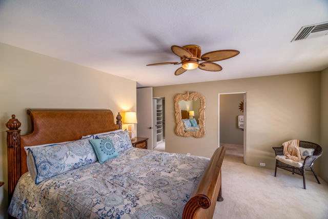 3 Harvard Court, Rancho Mirage CA: https://media.crmls.org/mediaz/b3e11252-0776-4d11-9e91-15fd5573bfc9.jpg