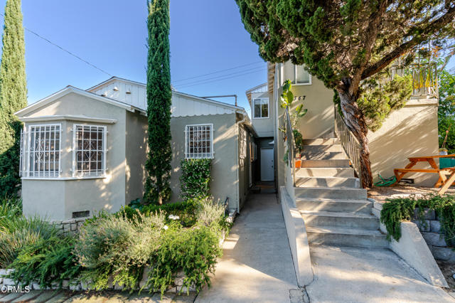 Detail Gallery Image 12 of 12 For 3349 Wood Ter, Los Angeles,  CA 90027 - 3 Beds | 2 Baths
