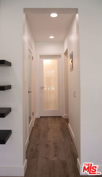 1145 Larrabee Street, 10 photo 11