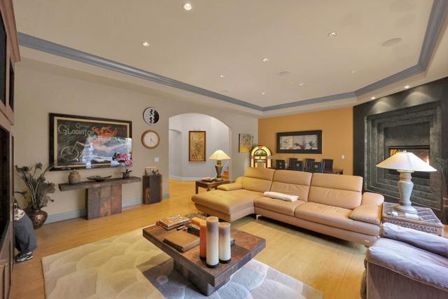8451 Goldenrod Circle, Gilroy CA: https://media.crmls.org/mediaz/b3e38e26-9315-4137-9e86-0e80d430d038.jpg