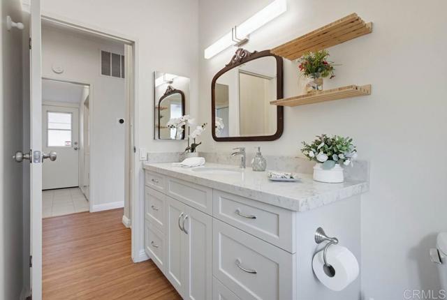 350 N El Camino Real, Encinitas CA: https://media.crmls.org/mediaz/b3e3acb3-208f-4e91-bf37-7c68162504c0.jpg