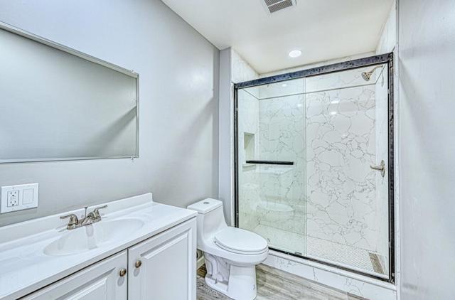 7550 Sandholdt Road, Moss Landing CA: https://media.crmls.org/mediaz/b3e493d3-6c80-4e7a-8cb4-0ed70987dca3.jpg