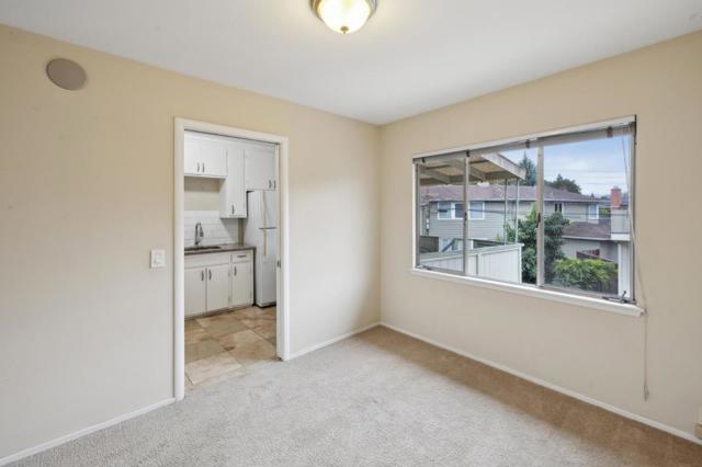 15 Kent Place, Menlo Park CA: https://media.crmls.org/mediaz/b3e52613-fb7f-4caf-b5b9-1cfd36d351e2.jpg