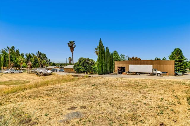 1995 Old Calaveras Road, Milpitas CA: https://media.crmls.org/mediaz/b3e5a03b-2e85-4dfa-9e8e-5722720aea78.jpg