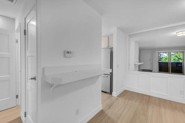 2825 N Los Felices, Palm Springs CA: https://media.crmls.org/mediaz/b3e5f58c-c805-4f75-957e-ae0e23d2816d.jpg