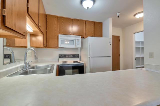 203 Vista Prieta Court, Santa Cruz CA: https://media.crmls.org/mediaz/b3e62373-c9ec-48dc-af9d-bc95bfa1baab.jpg