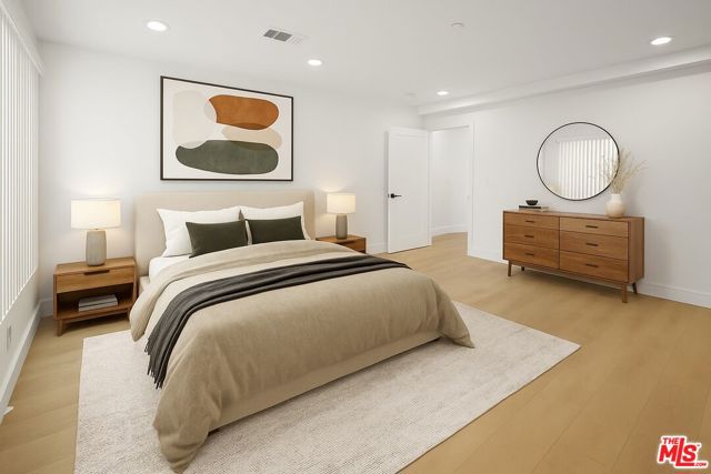 2700 Fletcher Drive, Los Angeles CA: https://media.crmls.org/mediaz/b3e64938-1f46-459a-92ca-14d3a5370d72.jpg