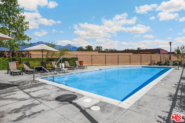 746 Farrier Way, Upland CA: https://media.crmls.org/mediaz/b3e6ba3f-84aa-48d1-91b4-6de4c7532283.jpg