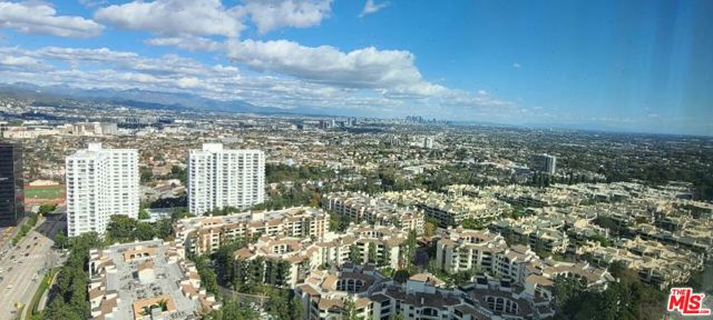 1 W Century Drive, Los Angeles CA: https://media.crmls.org/mediaz/b3e77667-b8b1-44ff-8d68-f61d1f0d8807.jpg