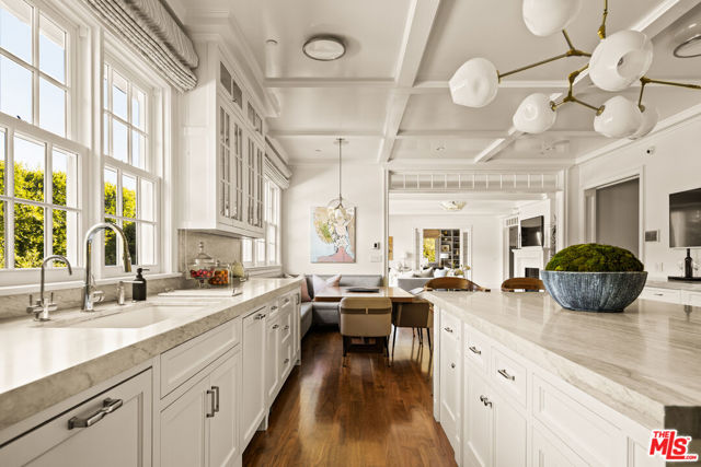 1232 Corsica Drive, Pacific Palisades CA: https://media.crmls.org/mediaz/b3e7a130-623f-4848-9ebe-c5ad80db587a.jpg