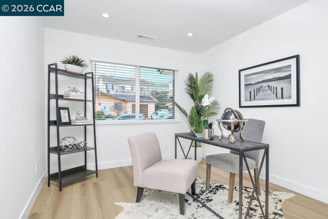 Image 11 of 31 For 4129 Cabrilho Dr