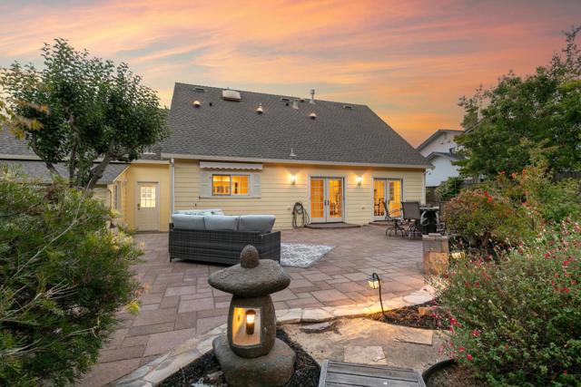 2982 Arguello Drive, Burlingame CA: https://media.crmls.org/mediaz/b3e82a7a-85b2-4e81-9819-9a748a075fab.jpg