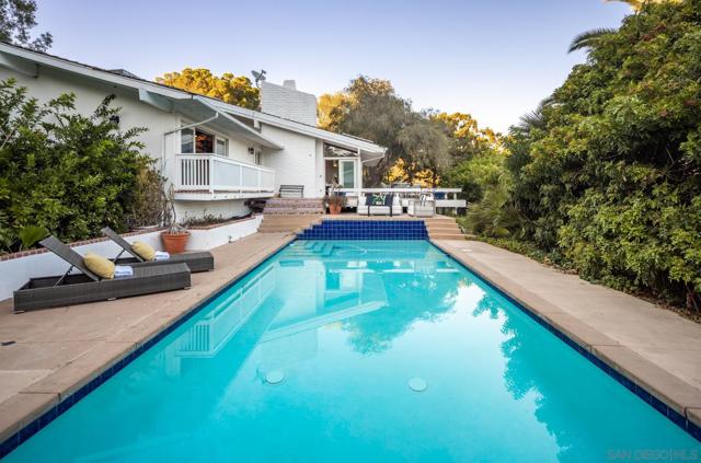 5333 Los Mirlitos, Rancho Santa Fe CA: https://media.crmls.org/mediaz/b3e8a057-ff73-42b0-821b-d089c7dd2eb8.jpg