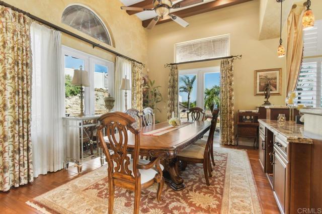 15718 Creek Hills Road, El Cajon CA: https://media.crmls.org/mediaz/b3e935d8-9dfb-4918-bb79-315d5528cba6.jpg