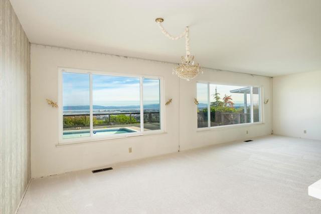 1033 Hewitt Drive, San Carlos CA: https://media.crmls.org/mediaz/b3ea191d-8b69-4e98-bfd0-bdd79fadaf99.jpg