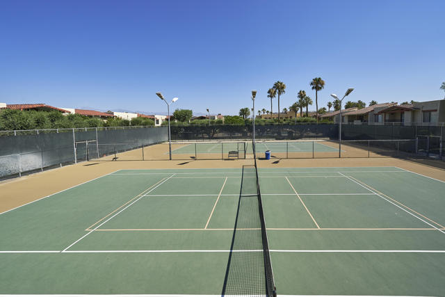 1407 N Sunrise Way #18, Palm Springs, CA 92262