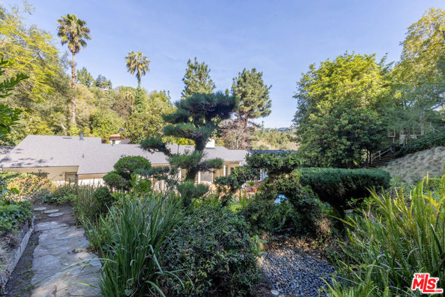 Image 65 of 72 For 10686 Somma Way