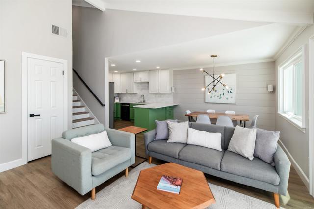 Detail Gallery Image 13 of 38 For 811 Highland Dr, Solana Beach,  CA 92075 - 3 Beds | 2/1 Baths