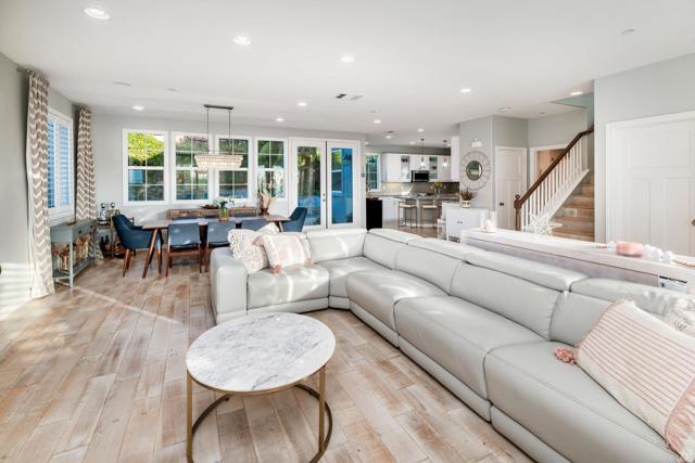 Detail Gallery Image 5 of 45 For 3736 Donna Ct, Carlsbad,  CA 92008 - 5 Beds | 4 Baths