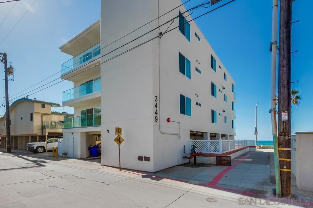 MLS #250032138SD img 43