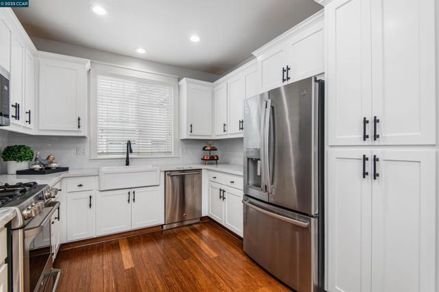 3402 Fostoria Way, Danville CA: https://media.crmls.org/mediaz/b3ec99eb-6f0f-4a0f-aa92-d273856d6a8b.jpg
