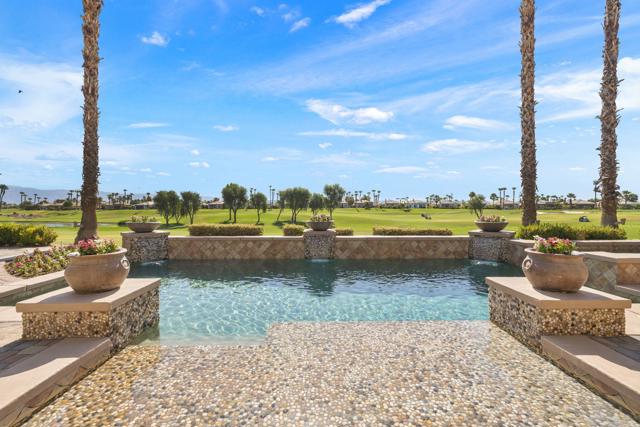 51464 Marbella Court, La Quinta CA: https://media.crmls.org/mediaz/b3ed5e6f-f95f-4ed4-98e9-5cda4eb32edc.jpg