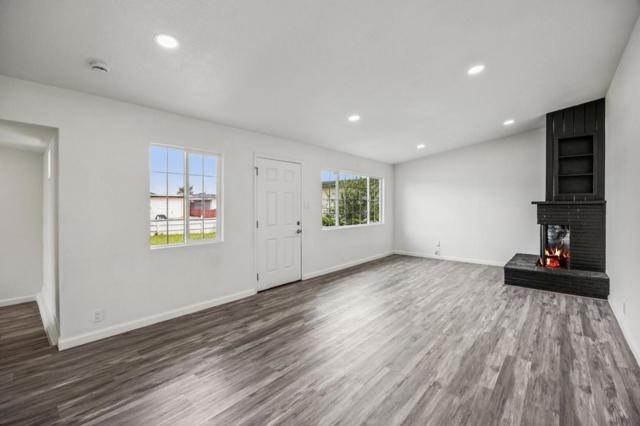 1224 Norton Street, San Mateo CA: https://media.crmls.org/mediaz/b3ed8542-65aa-495d-8f29-ae8234c1ebc0.jpg