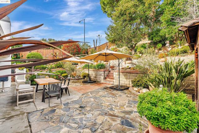 790 Britannia Dr., Vallejo CA: https://media.crmls.org/mediaz/b3ee16d6-43e9-4ad8-918f-3294905ef0fd.jpg