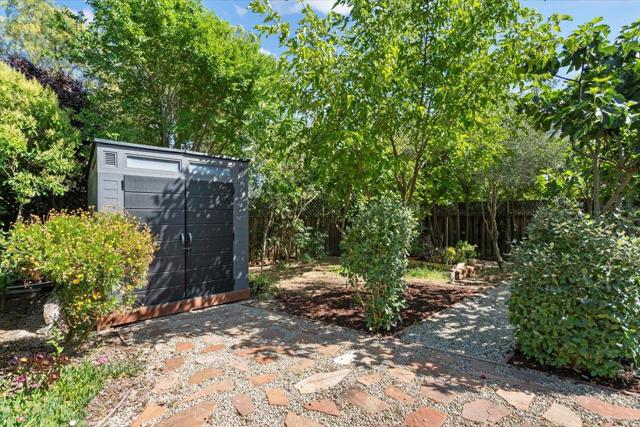 17370 Cesena Court, Morgan Hill CA: https://media.crmls.org/mediaz/b3ee36bd-a7a4-483a-a6a7-ca44ad3bdcd9.jpg