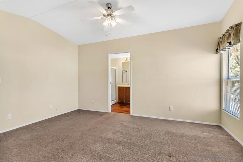 MLS #250039020SD image #18