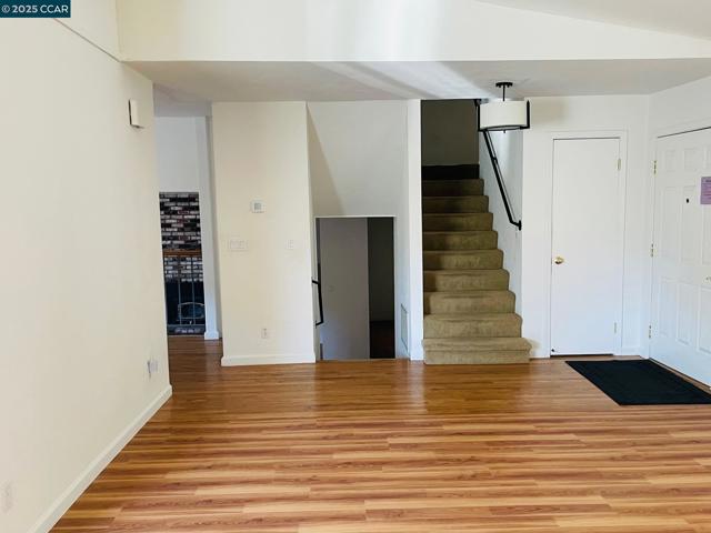 847 Maison Way, Richmond CA: https://media.crmls.org/mediaz/b3eefb2a-98aa-49dd-8156-7780a375668d.jpg