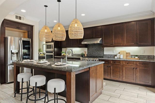 Detail Gallery Image 17 of 73 For 3609 Buck Ridge Ave, Carlsbad,  CA 92010 - 4 Beds | 4/1 Baths