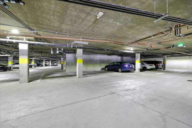 10745 N De Anza Boulevard, Cupertino CA: https://media.crmls.org/mediaz/b3f1089c-64ed-490c-8f34-adf9447880ed.jpg