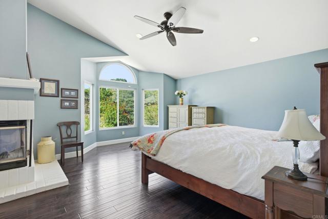 Detail Gallery Image 21 of 41 For 13184 Janetta Pl, San Diego,  CA 92130 - 4 Beds | 3 Baths