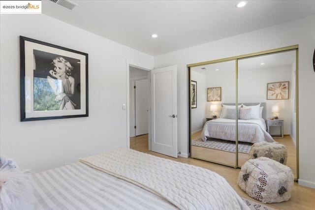 5665 Victoria LN, Livermore CA: https://media.crmls.org/mediaz/b3f2b49c-46d5-448e-b3b8-de331debb4dd.jpg