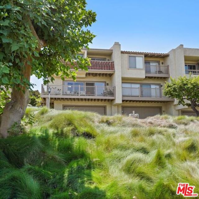 19 Hilltop Circle, Rancho Palos Verdes, California 90275, 2 Bedrooms Bedrooms, ,2 BathroomsBathrooms,Residential,Sold,Hilltop,22181005