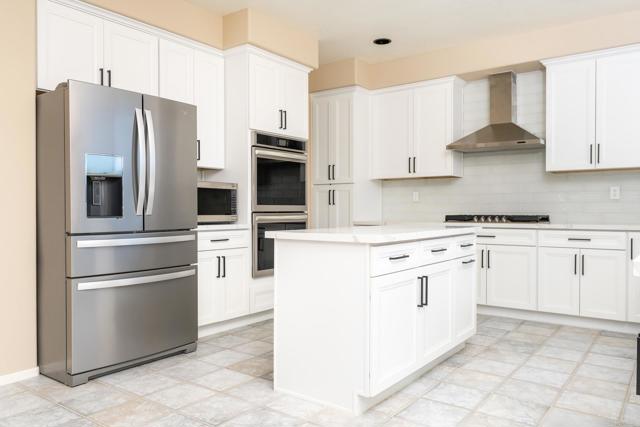 Image 10 of 53 For 15881 Broad Oaks Road