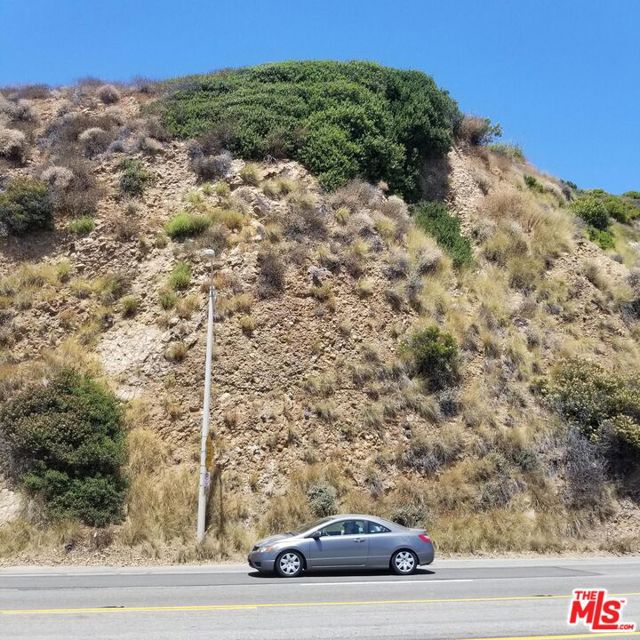 18419 Pacific Coast Highway photo 6