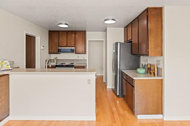 3097 Messinger Drive, Marina CA: https://media.crmls.org/mediaz/b3f5eebc-6df5-45c7-8417-7d1047df1e1c.jpg