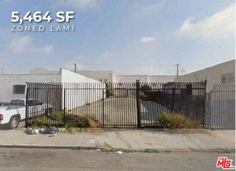 1623 E 22ND Street, Los Angeles, CA 90011