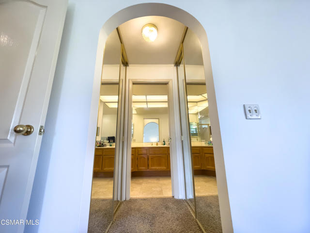 5964 Ruthwood Drive, Calabasas CA: https://media.crmls.org/mediaz/b3f63892-a29f-4aba-8f8c-127c9b8113fb.jpg