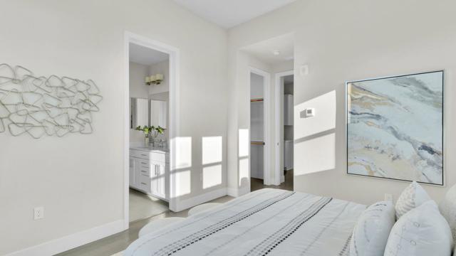820 E Duane Avenue, Sunnyvale CA: https://media.crmls.org/mediaz/b3f67d6f-f139-48db-8f8e-96521dc291f5.jpg