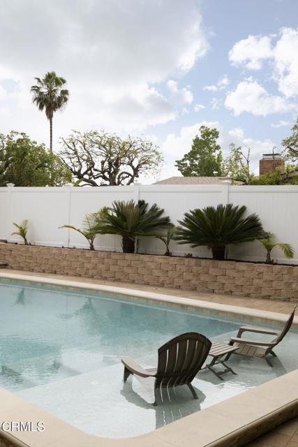1325 Rexford Avenue, Pasadena CA: https://media.crmls.org/mediaz/b3f68a21-b129-4c32-869b-f9c510091cf2.jpg
