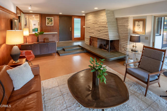 1570 Old House Road, Pasadena CA: https://media.crmls.org/mediaz/b3f6ddbb-b12c-47dd-a6ee-31cf2346ca69.jpg