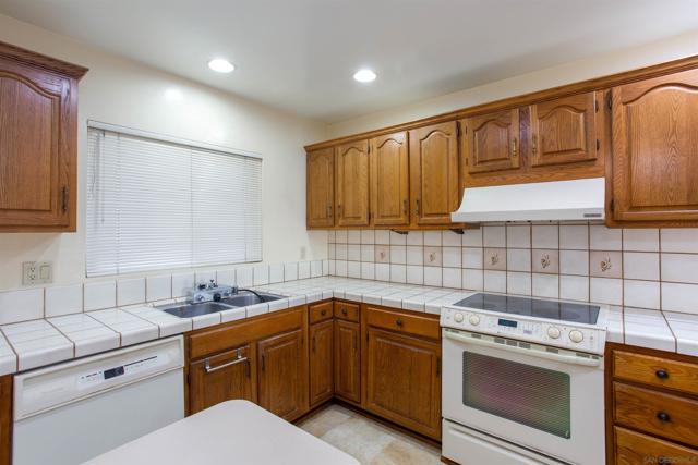 3216 Loma Riviera Dr, San Diego CA: https://media.crmls.org/mediaz/b3f7e6b8-62c1-48dd-acb0-fa5ade8eb61a.jpg